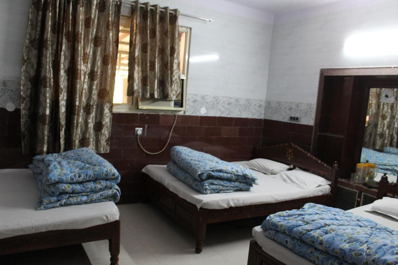 Central Guest House , Walk In Dargah & Markaz Νέο Δελχί Εξωτερικό φωτογραφία
