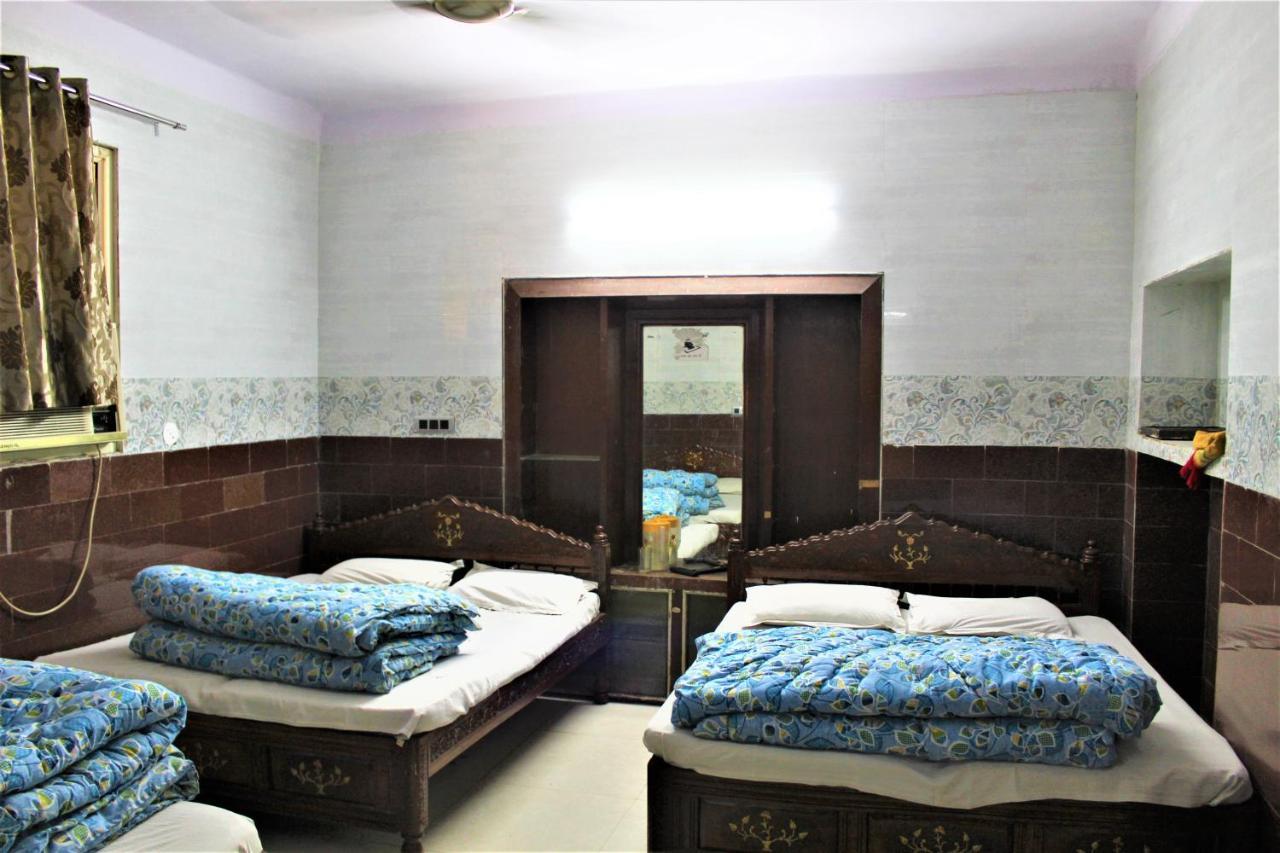 Central Guest House , Walk In Dargah & Markaz Νέο Δελχί Εξωτερικό φωτογραφία