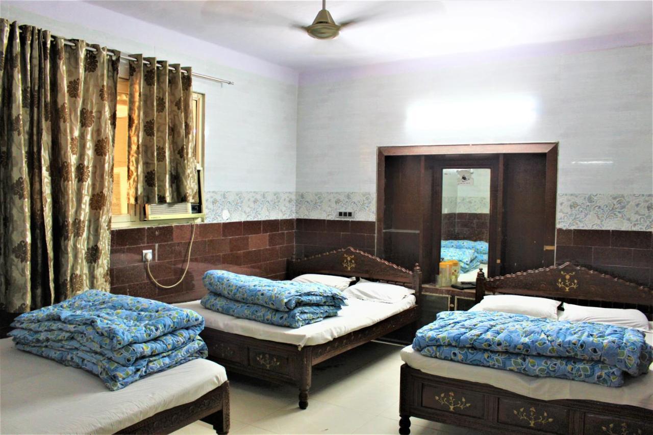 Central Guest House , Walk In Dargah & Markaz Νέο Δελχί Εξωτερικό φωτογραφία